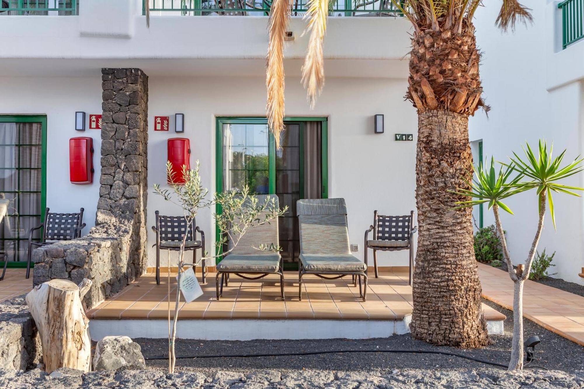 Апарт отель Club Del Carmen Пуэрто дель Кармен Экстерьер фото