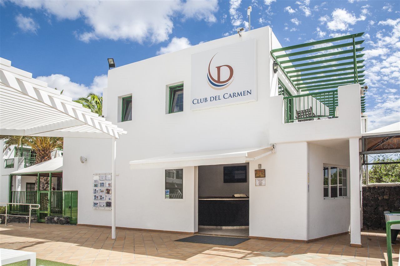 Апарт отель Club Del Carmen Пуэрто дель Кармен Экстерьер фото