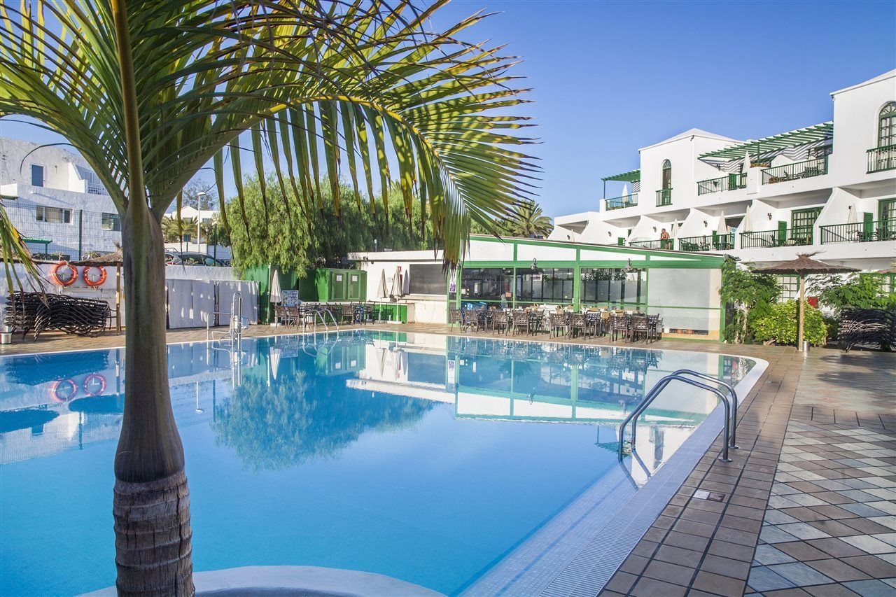 Апарт отель Club Del Carmen Пуэрто дель Кармен Экстерьер фото