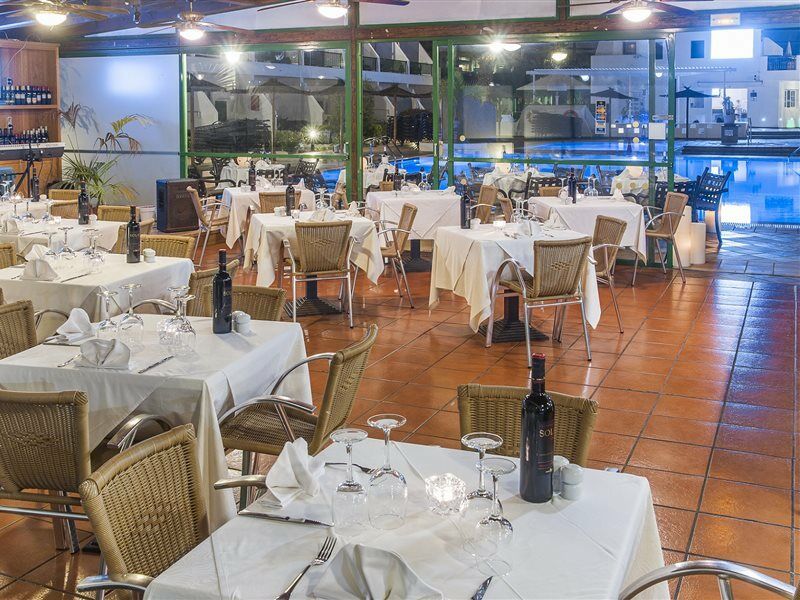 Апарт отель Club Del Carmen Пуэрто дель Кармен Экстерьер фото